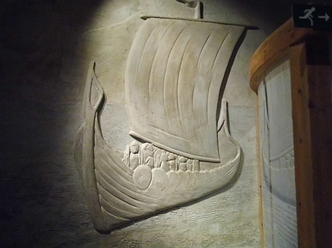 DSCI0231.JPG - Es gibt hier viel zu sehen, was einem ohne kundige Fuehrung in jedemFall verborgen belibt - ausnahmsweise muss ich das einmal zugeben...