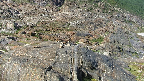 PIC_1442.JPG - Und hier Phase 3: Dank an alle, die vor uns waren, fuer die Steintuermchen, die ab hier den Weg weisen