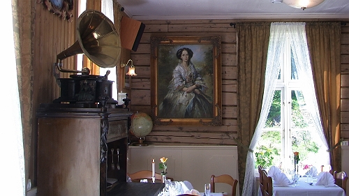 PIC_1514.JPG - Und so sieht dann der Gastraum aus.