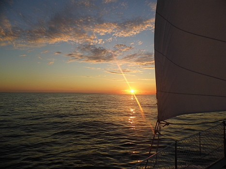 DSCI0048.JPG - Naturgemaess klappts nachts mit den Fotos nicht so richtig, dafuer aber mit dem lang ersehnten Sonnenaufgang