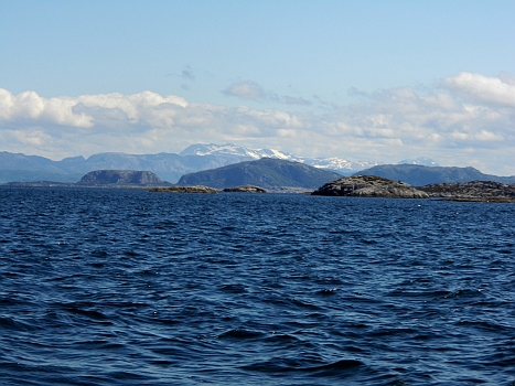 DSCI0017.JPG - Je weiter wir nach Norden vorstossen, desto atemberaubender wird die Skyline