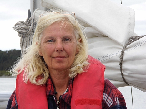 DSCI0046.JPG - Die Bordfee hat entschieden: Wir gehen nicht sofort aussen herum um Stadlandet, sondern innen durch den Hornelsfjorden... Na gut, dann eben nicht ;-)