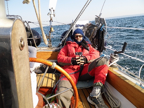 DSCI0519.JPG - 20.05.2012: Traumsegeln. Alles auf einer Backe , der Windpilot steueert und alle Segel oben!