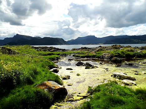 DSCI0043x.JPG - Bilder, wie dieses, waren und sind es, die mich immer schon hinausgezogen haben. Und sie werden es weiter tun... denn wer weiss: vielleicht ist es ja hinter den Bergen, hinterm Horizont, noch schoener???