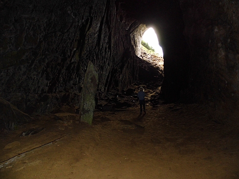 DSCI0130.JPG - Schliesslich sind wir in der Grotte. Es hat sich gelohnt, den beschwerlichen Weg zu gehen.