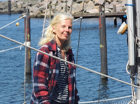 DSCI0033.JPG - Die Bordfee ist von diesem Hafen begeistert. Also will sie auch gleich auf Entdeckertour gehen. Kein Problem. Wir starten zum Landgang