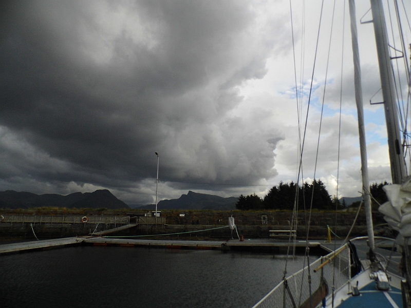 DSCI0573.JPG - Sieht nicht nur nicht schoen aus, sondern ist auch einfach nur Sch...Wetter