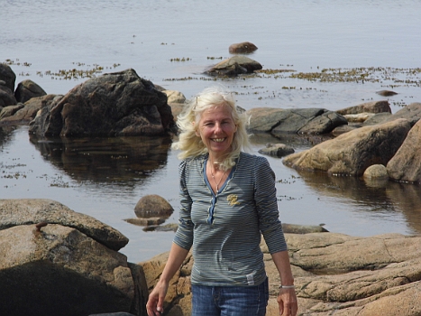 DSCI0023.JPG - Mit den H&Atilde;&curren;nden war die Bordfee ja schon mal im Wasser. Der Rest muss warten. Dazu ist es denn doch noch zu kalt.