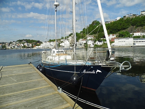 DSCI0087.JPG - Touch down Norway. Maimiti hats geschafft. Wir liegen fest und sicher in Arendal.