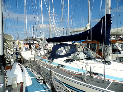 DSCI0528.JPG - Ja, und dann erreichen wir nach dem Trubel in Skagen, die idyllische, ruhige Insel Laes&Atilde;&cedil; mit dem ebenso idyllischen Hafen Vester&Atilde;&cedil;y...