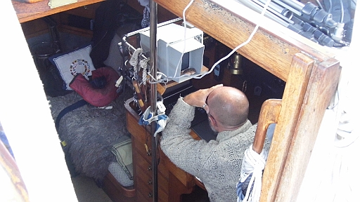 DSCI0038.JPG - Der Skipper verzweifelte inzwischen beim Anblick der Wettervorhersagen...