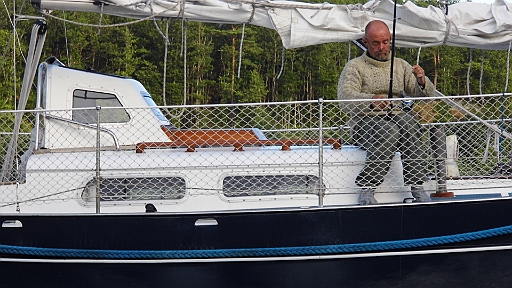 DSCI0057.JPG - War wohl doch ein Irrtum. Es war wieder nur Seegras am Haken.