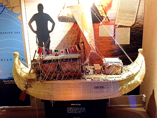 DSCI0842.JPG - Von der Tigris blieb nichts uebrig.Sie wurde am Ende der Expedition verbrannt. Daher gibt es nur ein Modell